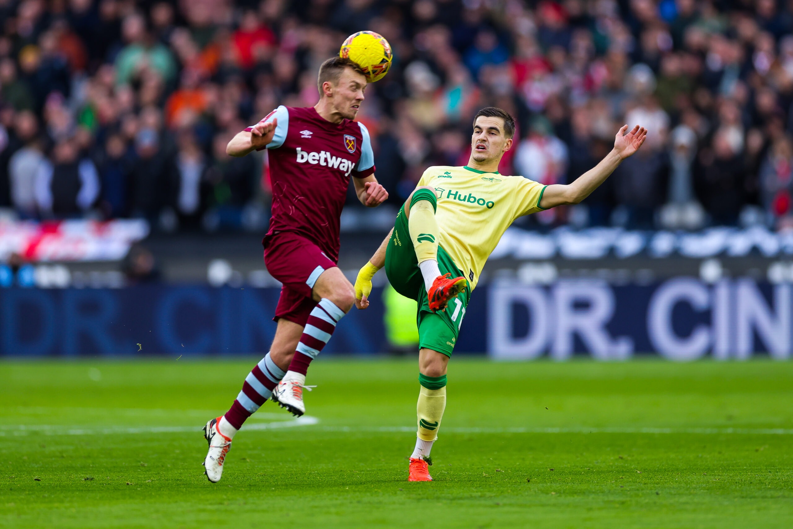Soi kèo Bristol vs West Ham ngày 17/1