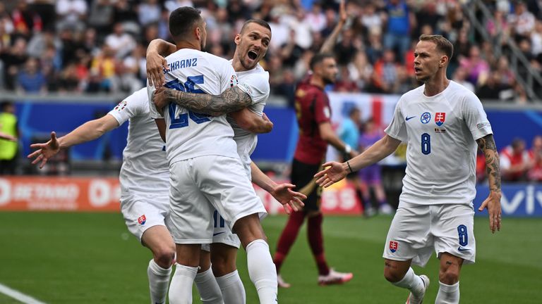 Soi kèo Slovakia vs Romania ngày 26/6